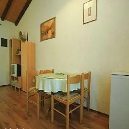 Matohanac Apartment *